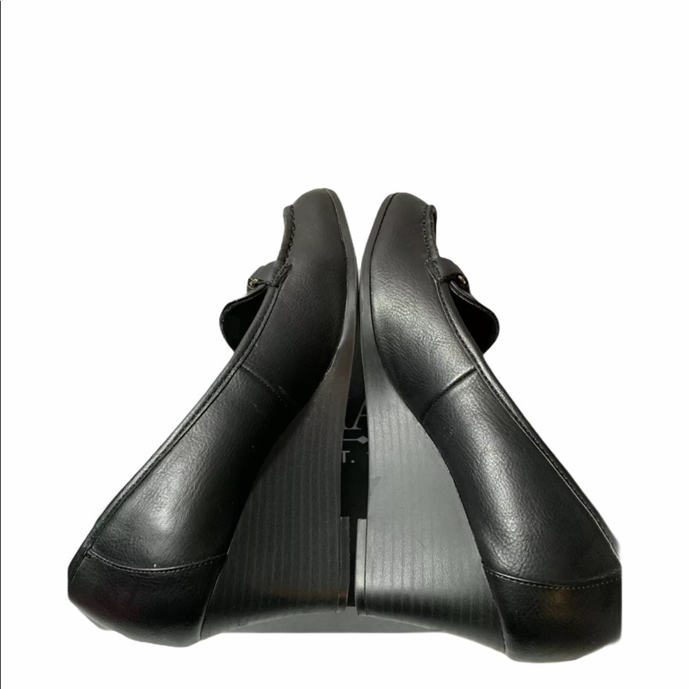 Chaps womens black wedge heels size 8B - Picture 2 of 6